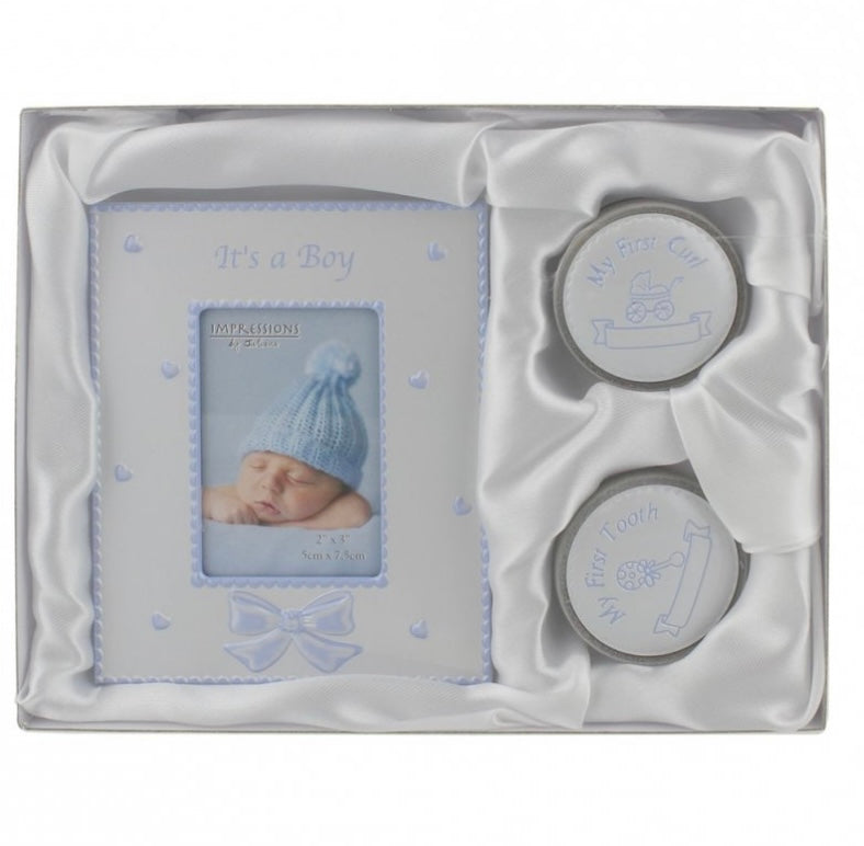 Baby boy gift box. Includes 1 photo frame of 5cm x 7.5 cm, my first curl and my first tooth trinket boxes